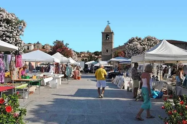 Antica Dimora La Corona San Pantaleo 3*,