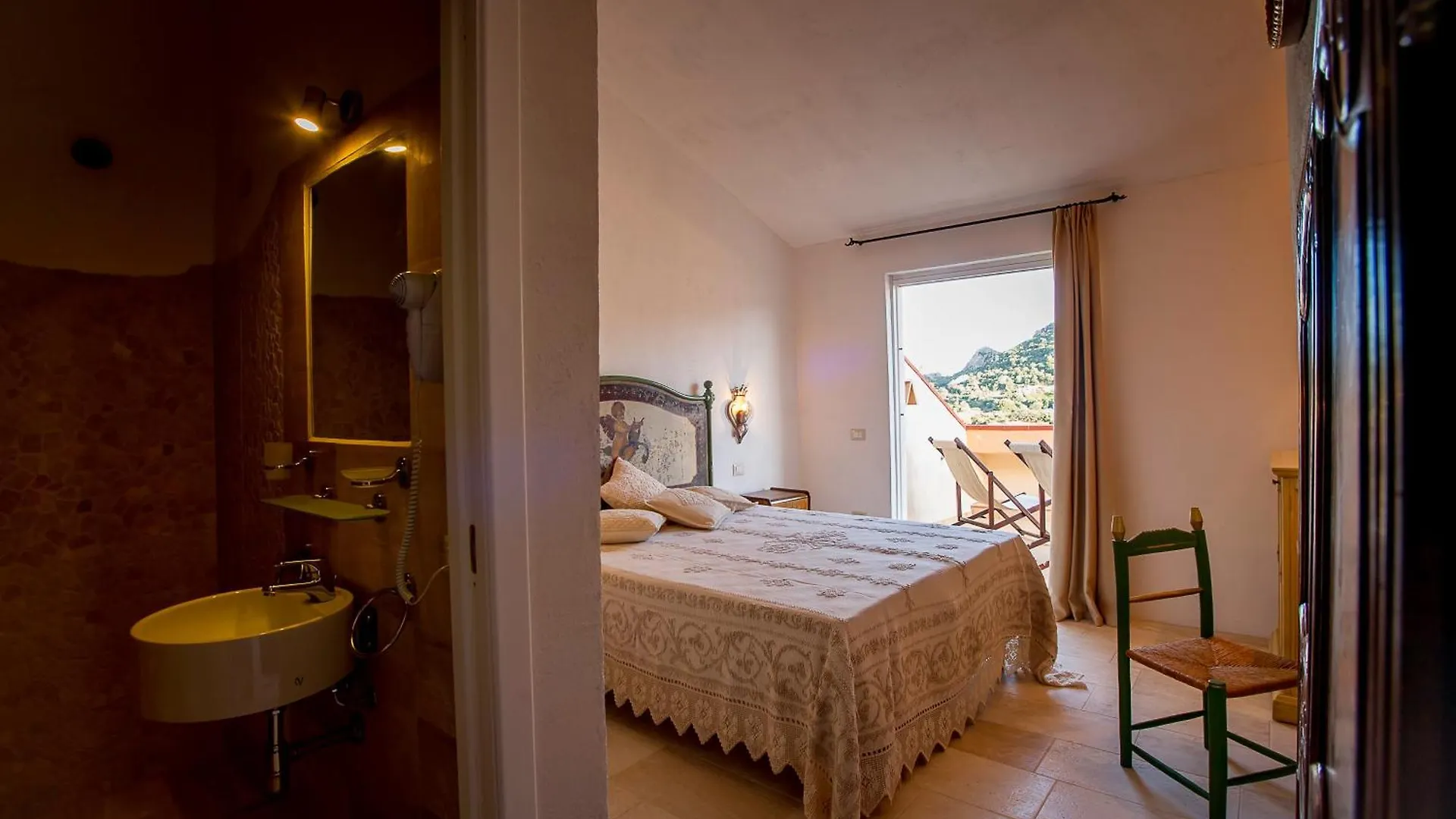 Hotel Antica Dimora La Corona San Pantaleo