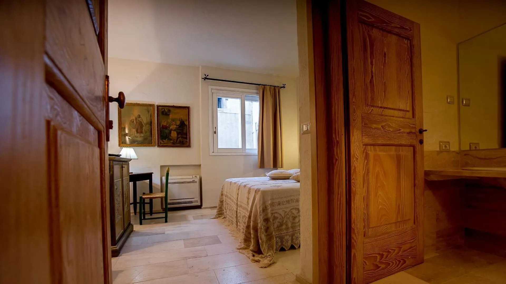 *** Hotel Antica Dimora La Corona San Pantaleo Italie