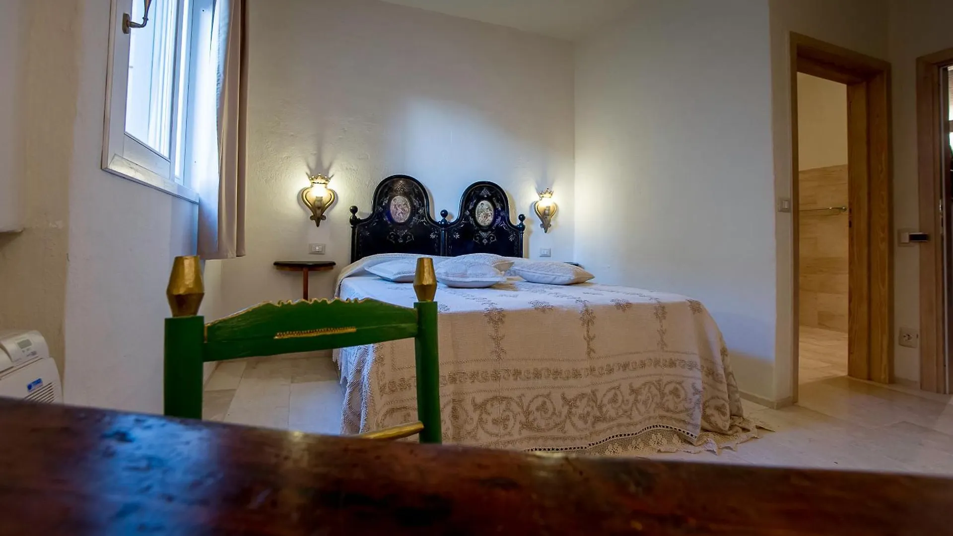 Antica Dimora La Corona San Pantaleo Italie