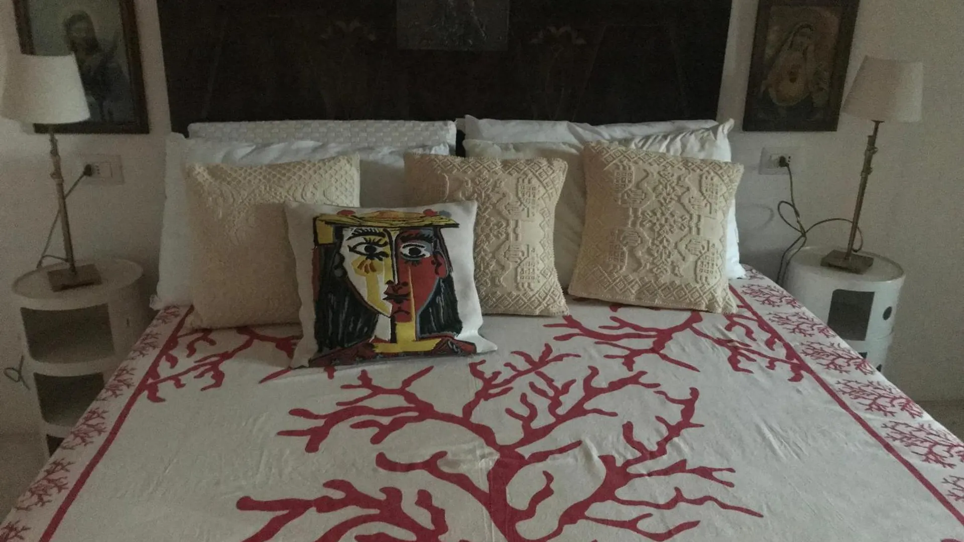 Antica Dimora La Corona San Pantaleo Hotel