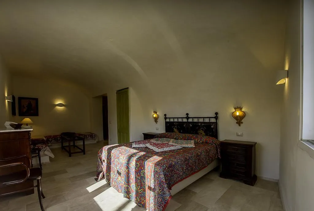 Antica Dimora La Corona San Pantaleo