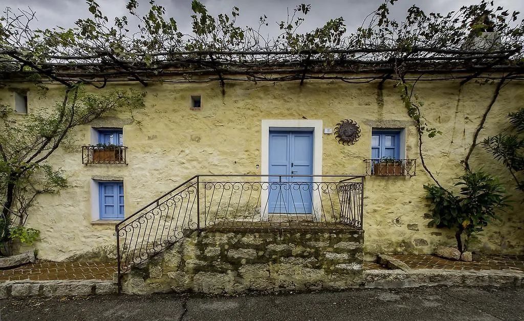 Hotell Antica Dimora La Corona San Pantaleo